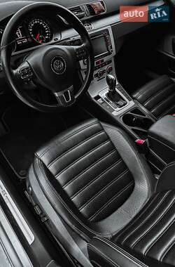 Купе Volkswagen CC / Passat CC 2012 в 