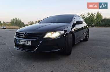 Купе Volkswagen CC / Passat CC 2011 в 