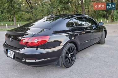 Купе Volkswagen CC / Passat CC 2011 в 