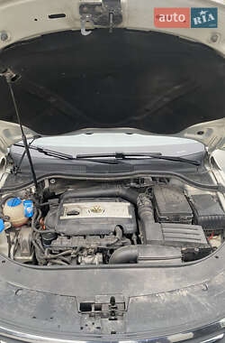 Купе Volkswagen CC / Passat CC 2010 в 