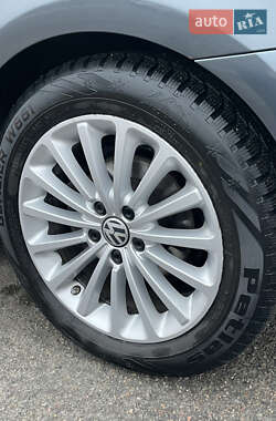 Купе Volkswagen CC / Passat CC 2010 в 