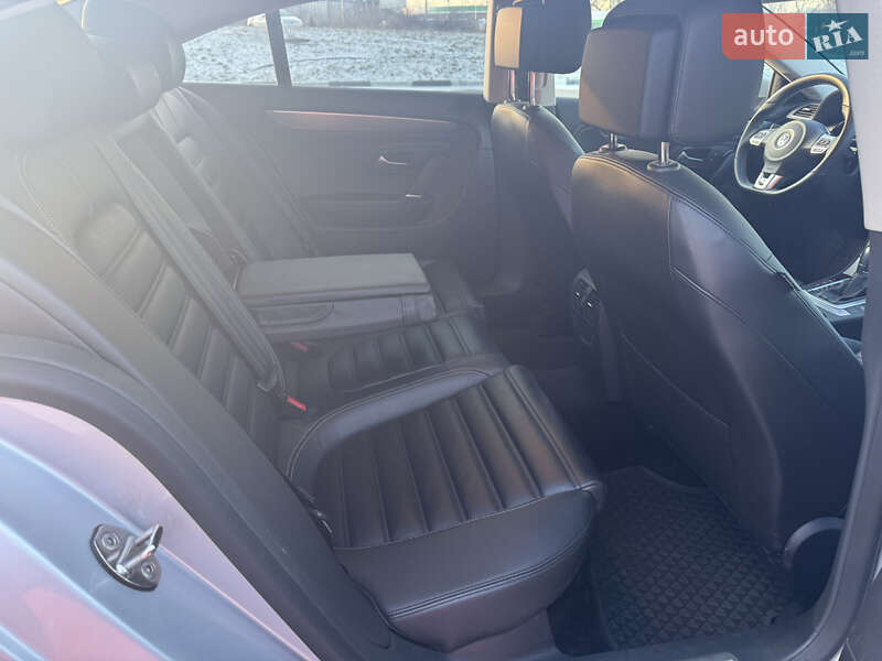Купе Volkswagen CC / Passat CC 2015 в Киеве