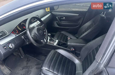 Купе Volkswagen CC / Passat CC 2012 в 