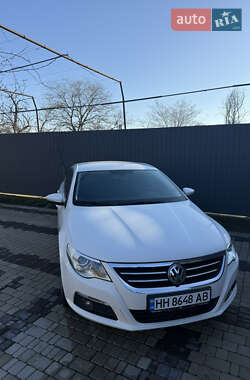 Купе Volkswagen CC / Passat CC 2011 в Татарбунарах