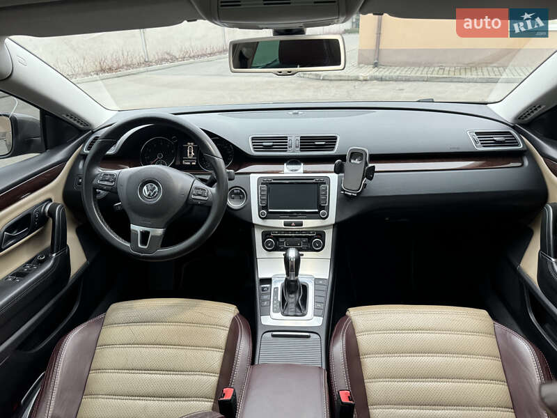 Купе Volkswagen CC / Passat CC 2011 в Дніпрі