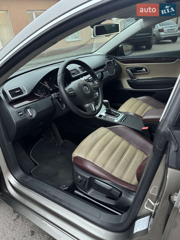 Купе Volkswagen CC / Passat CC 2011 в Дніпрі
