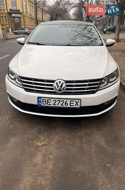 Купе Volkswagen CC / Passat CC 2012 в Миколаєві