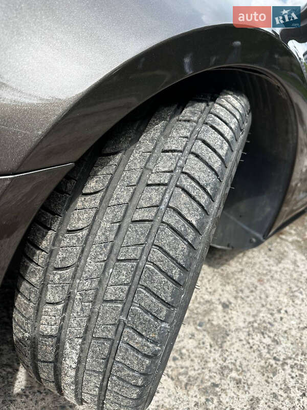 Купе Volkswagen CC / Passat CC 2012 в Львове фото 11 Купе Volkswagen CC / Passat CC 2012 в Львове