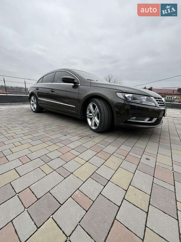 Купе Volkswagen CC / Passat CC 2012 в Городке