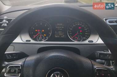 Купе Volkswagen CC / Passat CC 2011 в 