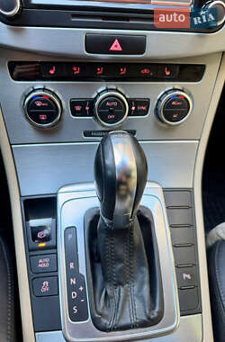 Купе Volkswagen CC / Passat CC 2012 в 