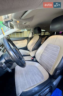 Купе Volkswagen CC / Passat CC 2012 в 