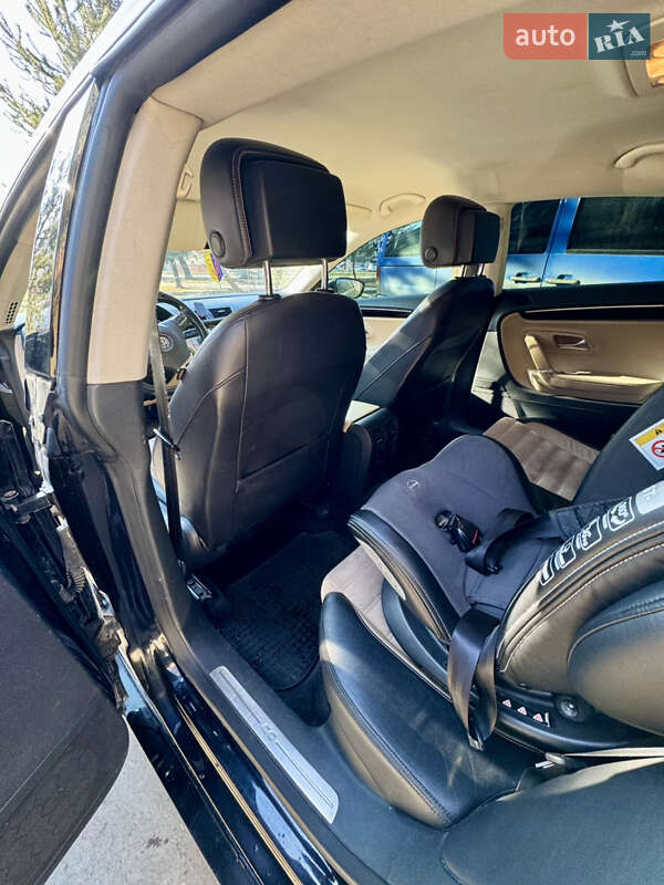 Купе Volkswagen CC / Passat CC 2012 в Хмельницком