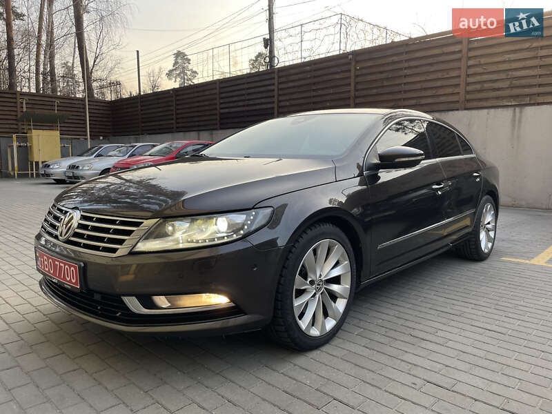 Купе Volkswagen CC / Passat CC 2013 в Киеве