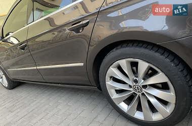 Купе Volkswagen CC / Passat CC 2013 в Киеве