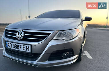 Купе Volkswagen CC / Passat CC 2010 в Виннице