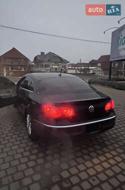 Купе Volkswagen CC / Passat CC 2010 в Іршаві