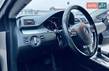 Купе Volkswagen CC / Passat CC 2010 в Львове