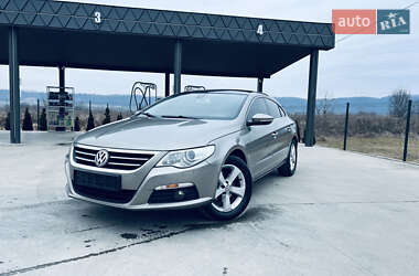 Купе Volkswagen CC / Passat CC 2010 в Львове