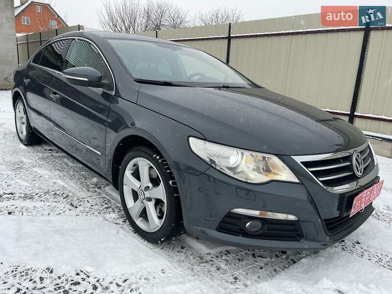 Купе Volkswagen CC / Passat CC 2010 в Луцьку