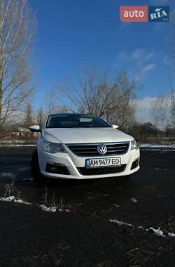 Купе Volkswagen CC / Passat CC 2009 в Брусилові