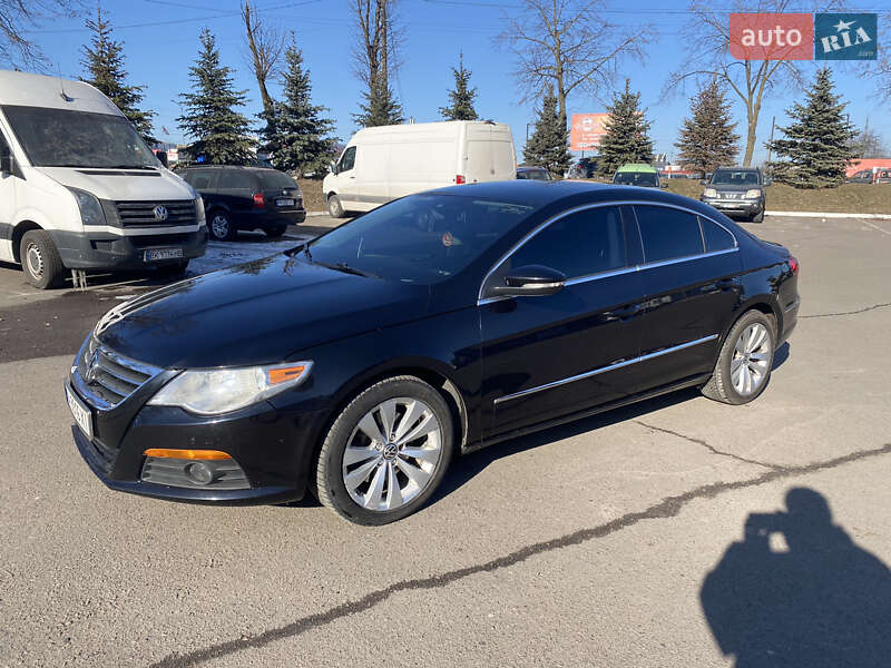 Купе Volkswagen CC / Passat CC 2010 в Ровно
