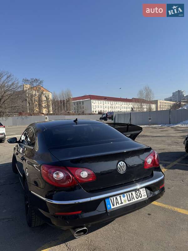 Купе Volkswagen CC / Passat CC 2010 в Киеве