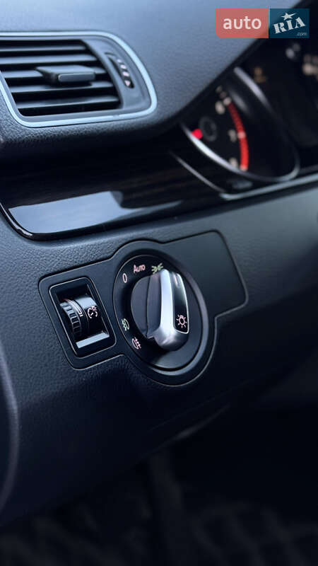 Купе Volkswagen CC / Passat CC 2012 в Львове фото 3 Купе Volkswagen CC / Passat CC 2012 в Львове