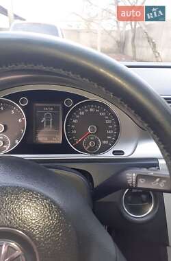 Купе Volkswagen CC / Passat CC 2011 в 