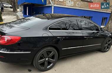 Купе Volkswagen CC / Passat CC 2011 в 