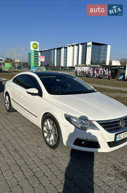 Купе Volkswagen CC / Passat CC 2010 в Новом Роздоле