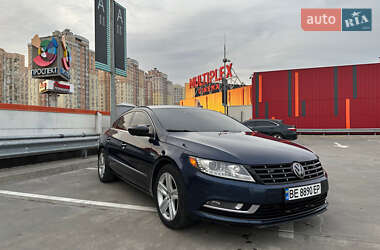 Купе Volkswagen CC / Passat CC 2012 в Киеве