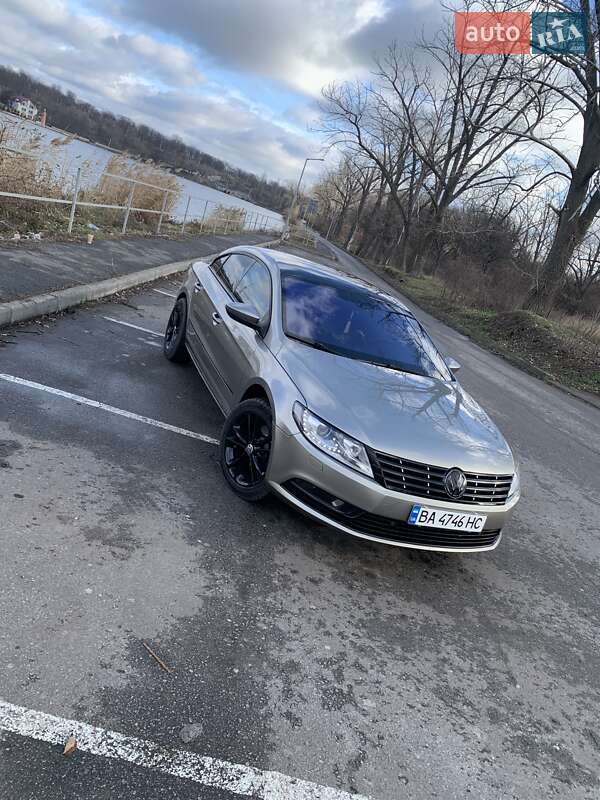 Купе Volkswagen CC / Passat CC 2013 в Кропивницькому