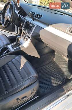 Купе Volkswagen CC / Passat CC 2013 в 