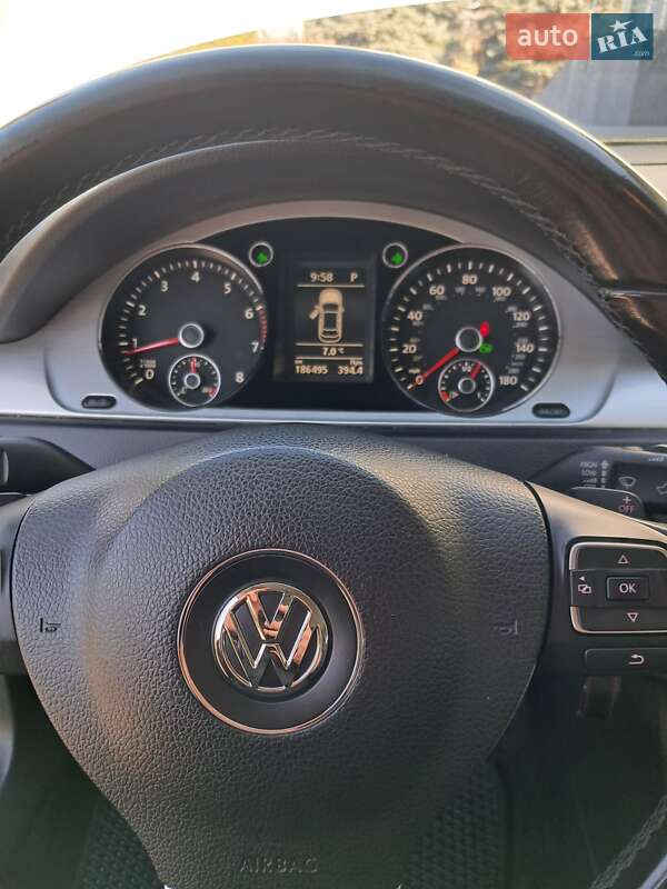 Купе Volkswagen CC / Passat CC 2013 в Шаргороде