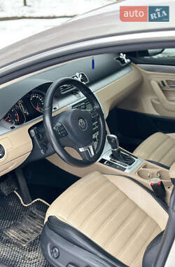 Купе Volkswagen CC / Passat CC 2012 в 
