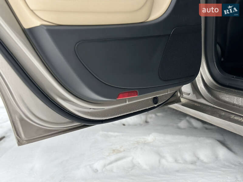 Купе Volkswagen CC / Passat CC 2012 в Львове
