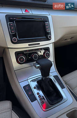 Купе Volkswagen CC / Passat CC 2010 в 