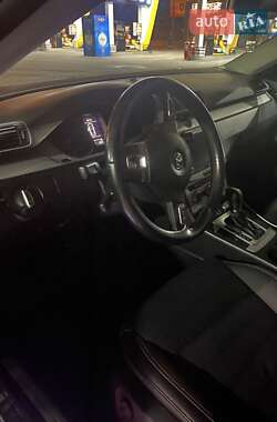 Купе Volkswagen CC / Passat CC 2013 в 