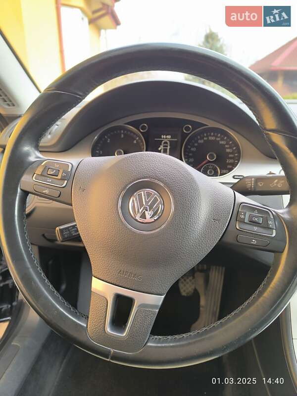 Купе Volkswagen CC / Passat CC 2010 в Дубно