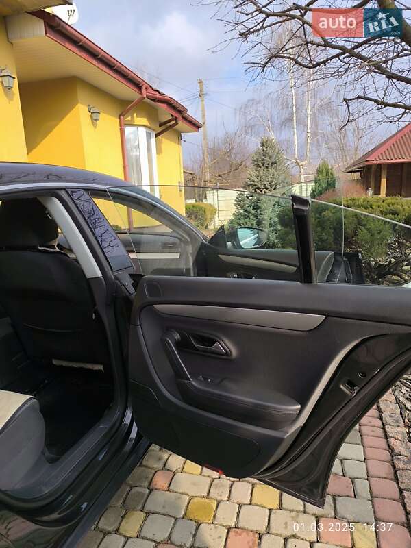 Купе Volkswagen CC / Passat CC 2010 в Дубно