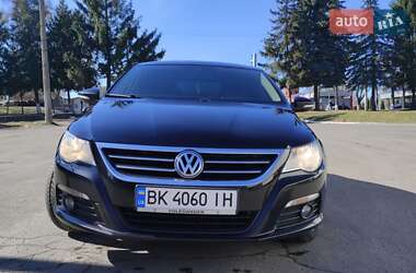Купе Volkswagen CC / Passat CC 2011 в 