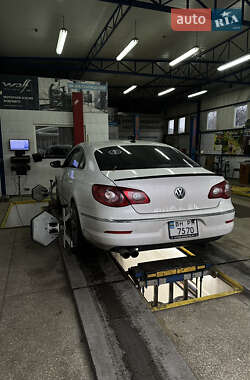 Купе Volkswagen CC / Passat CC 2010 в 