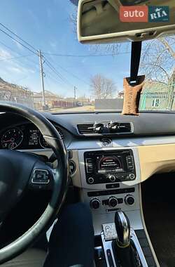 Купе Volkswagen CC / Passat CC 2013 в 