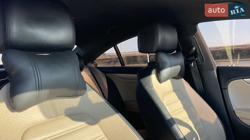 Купе Volkswagen CC / Passat CC 2013 в Львове