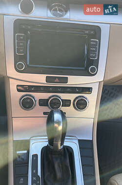 Купе Volkswagen CC / Passat CC 2013 в 