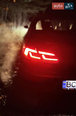 Купе Volkswagen CC / Passat CC 2013 в 