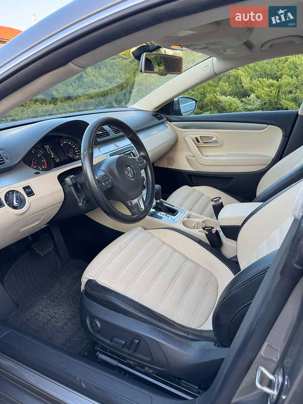 Купе Volkswagen CC / Passat CC 2010 в Днепре