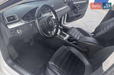 Купе Volkswagen CC / Passat CC 2013 в 
