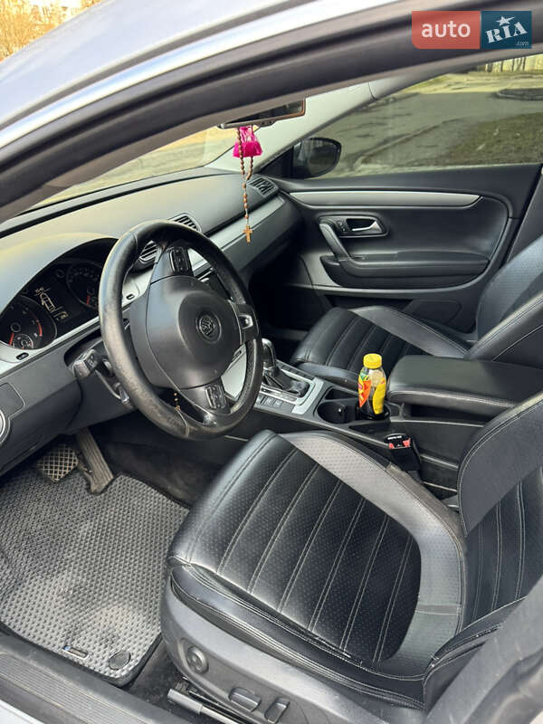 Купе Volkswagen CC / Passat CC 2012 в Львове